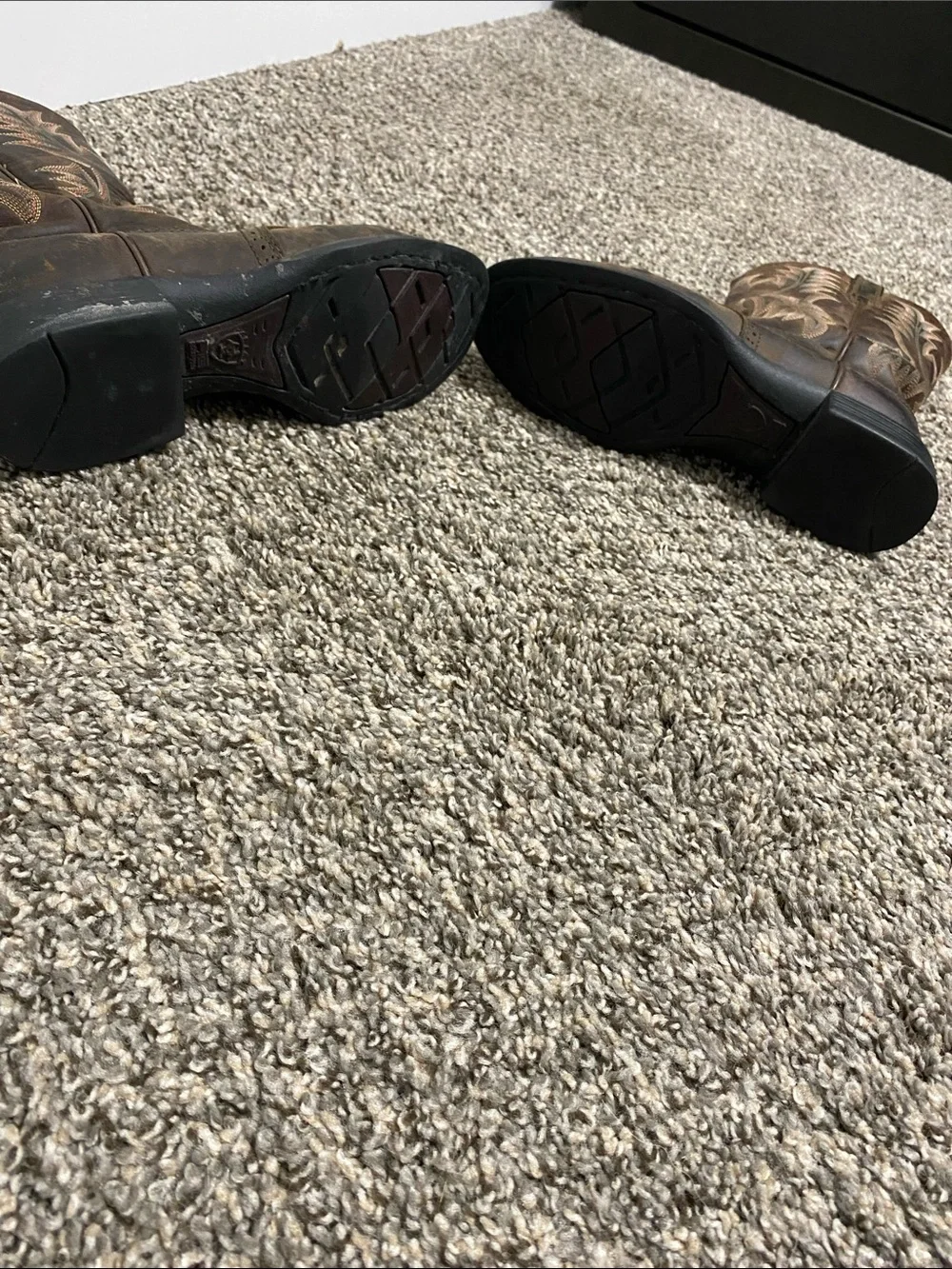 Ariat Brown Distressed Leather Western Cowboy Boots